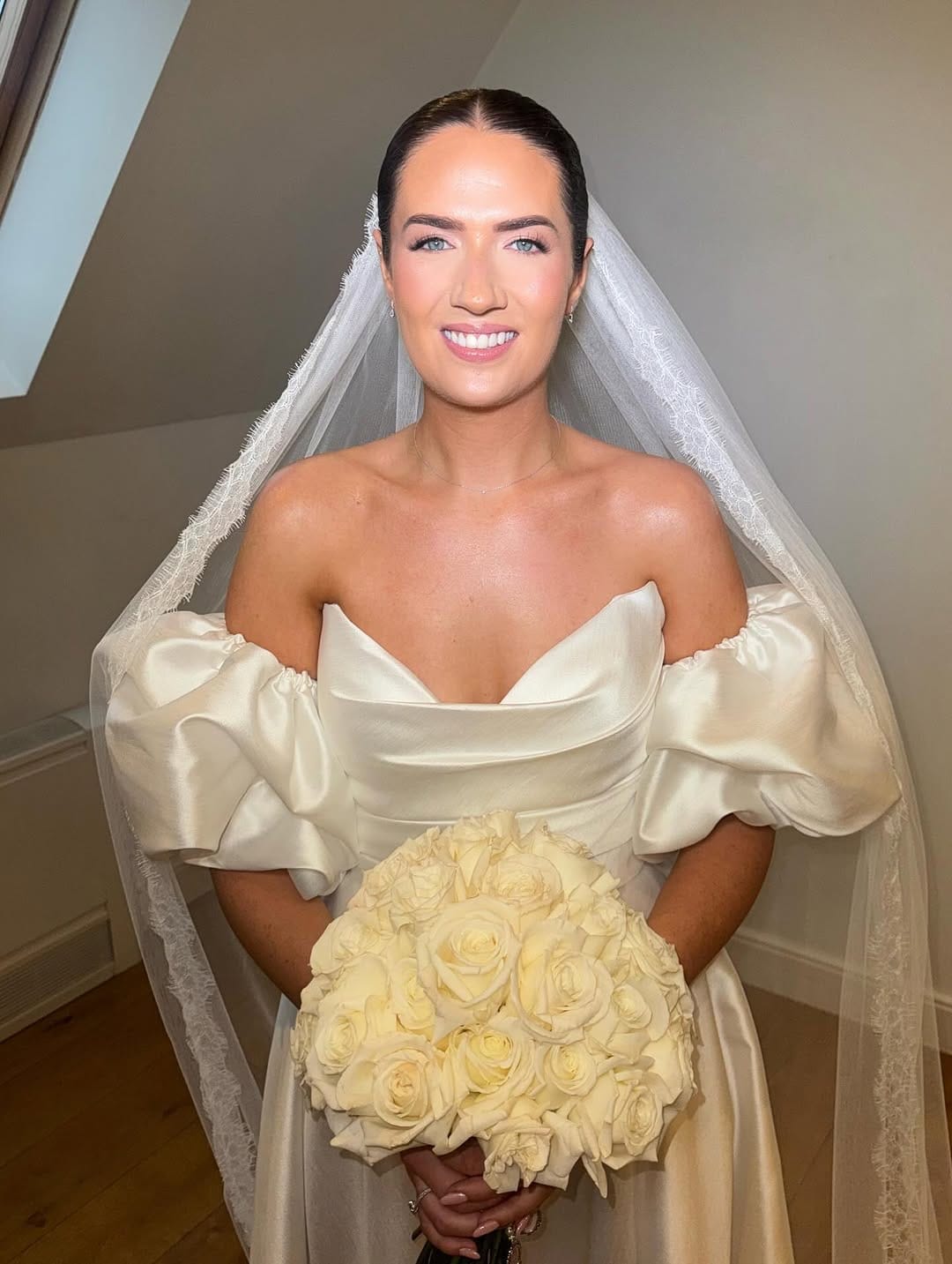 Post 8 by Elle Sutton | Bridal MUA on Instagram (carousel)
