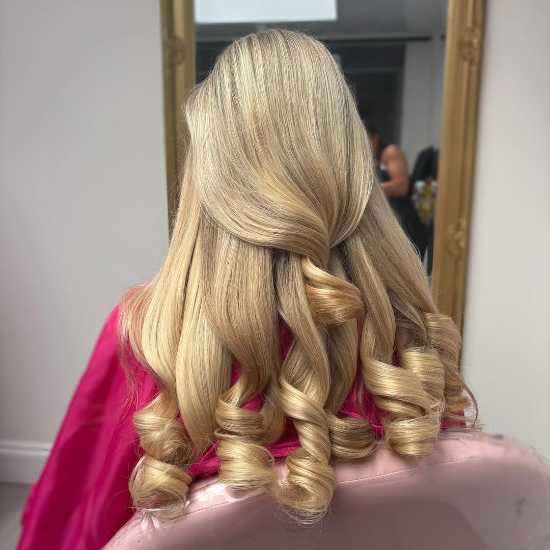 Post 1 by 👼🏽ANGEL HAIR & BEAUTY👼🏽 on Instagram (carousel)