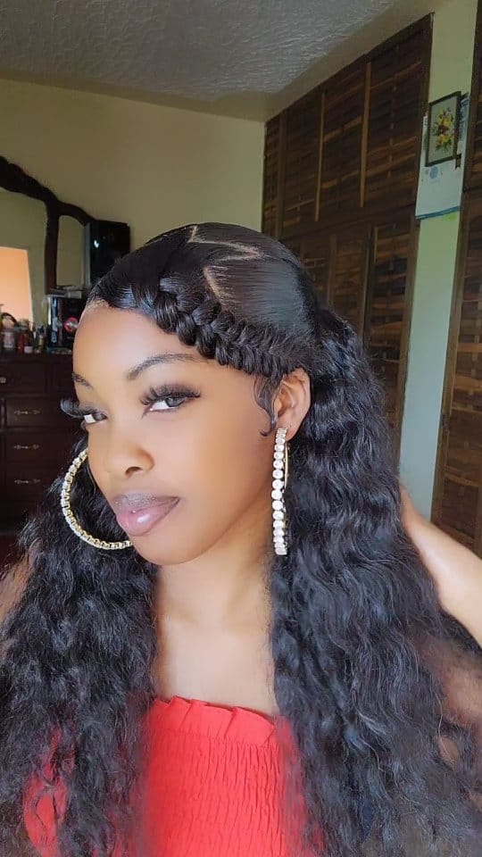 Post 10 by LUXURY HAIR / BUNDLE @FABHAIR_OFFICIAL • CHRISTIANA on Instagram (video)