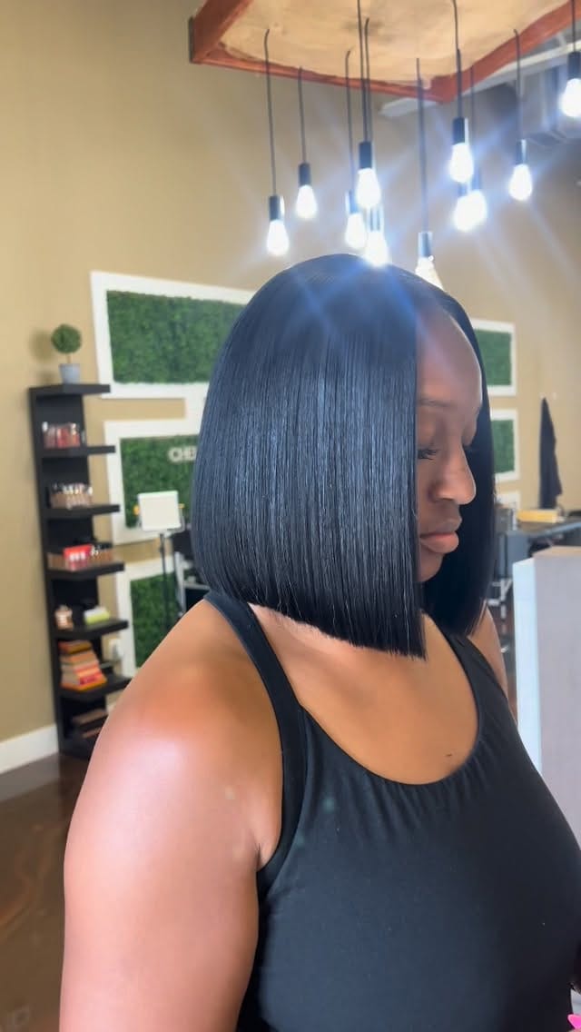 Post 4 by Awhite Hair💇🏽 on Instagram (video)