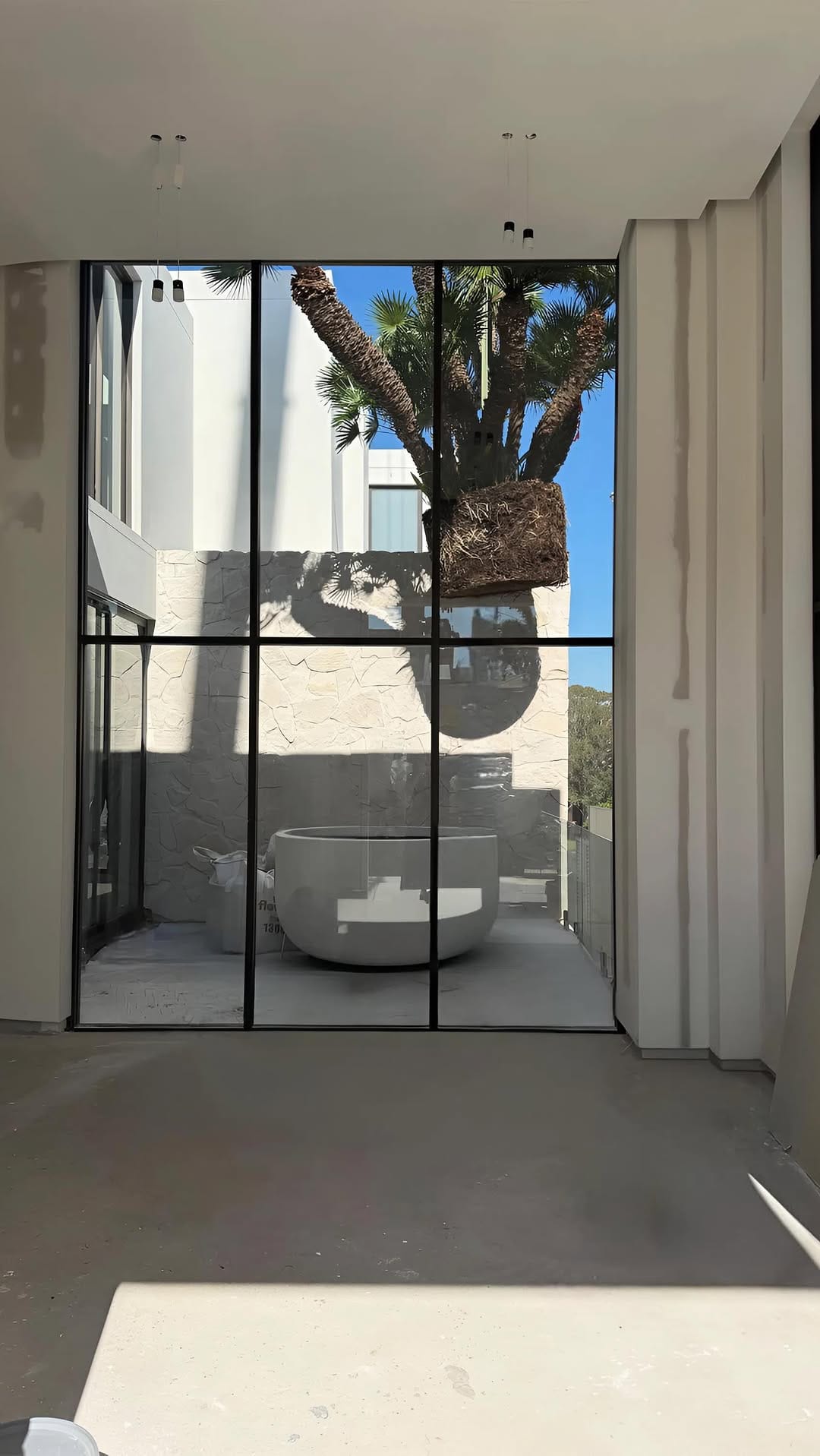 Post 7 by A N I T A   N A D E R on Instagram (video)