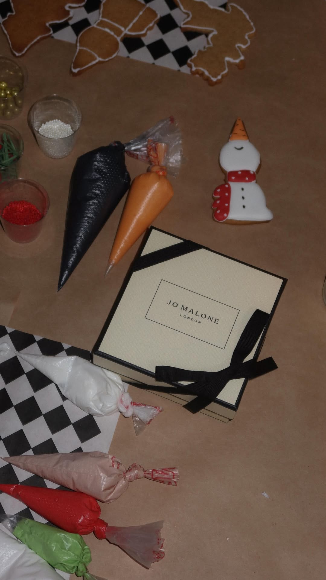 Post 7 by Estee Lauder Boutique on Instagram (video)