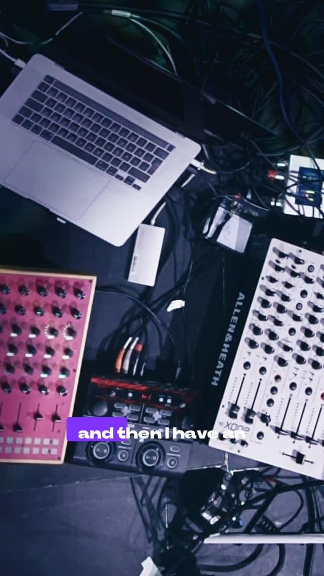 Post 4 by Sebastian Mullaert on Instagram (video)