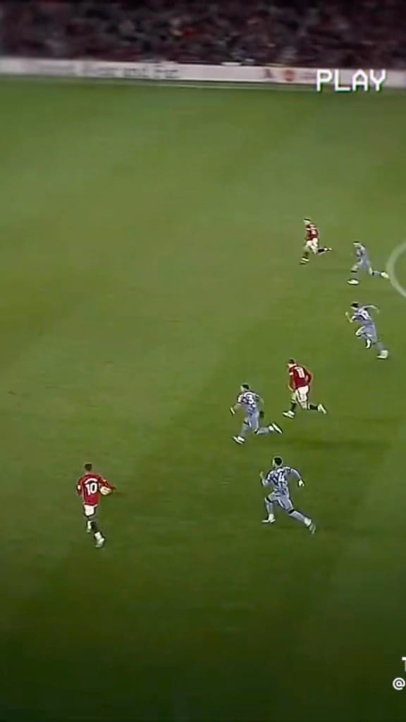 Post 3 by Manchester United 🔰 on Instagram (video)