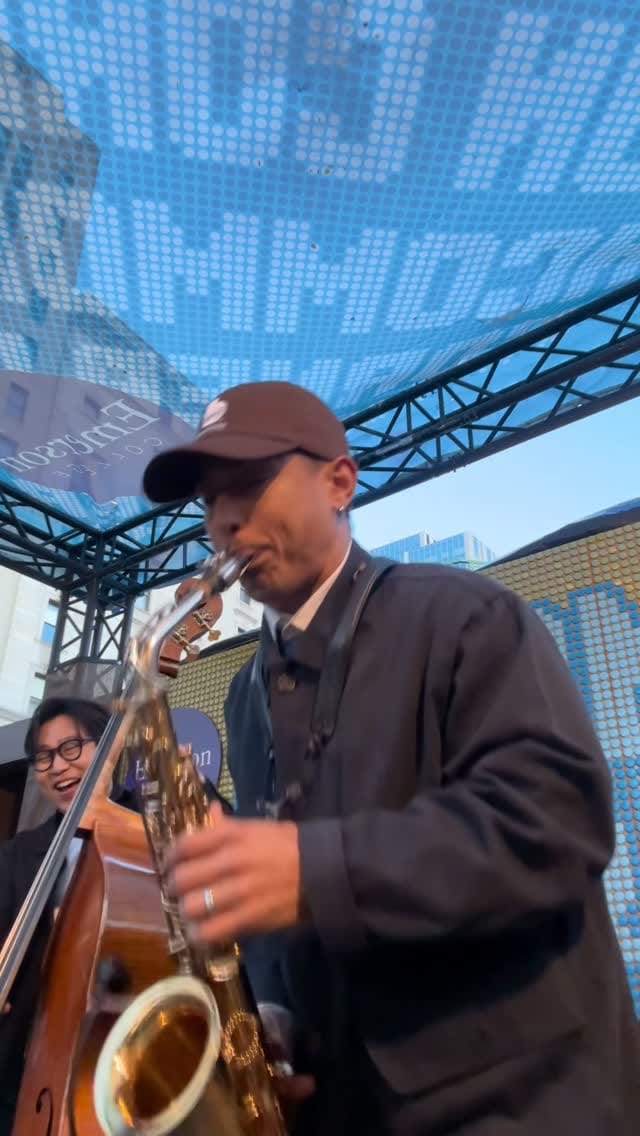 Post 9 by Jonathan Suazo on Instagram (video)