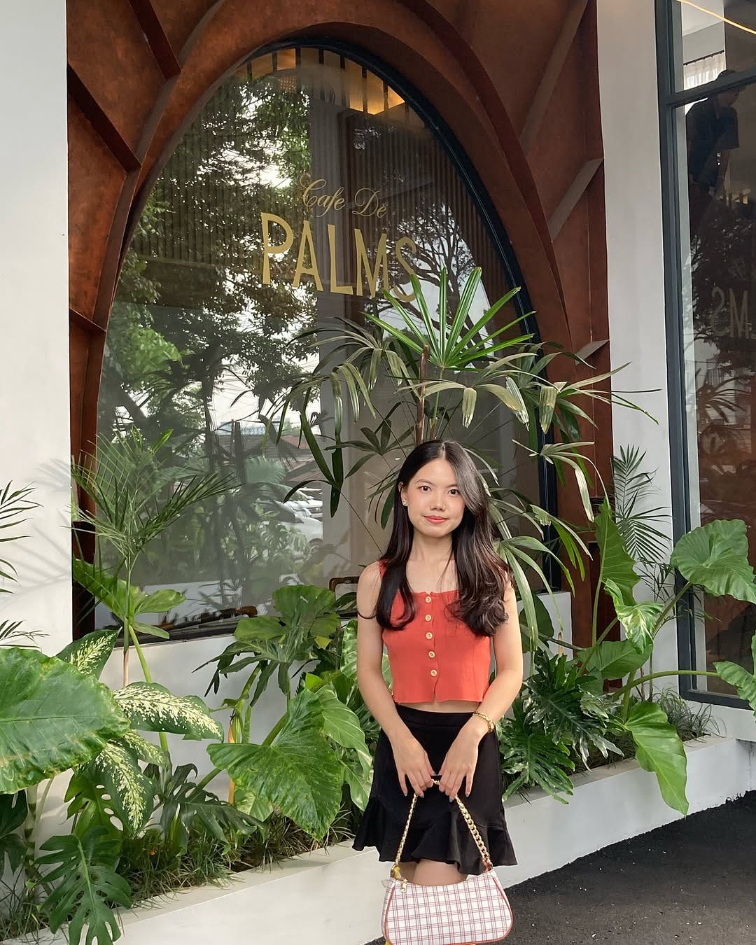 Post 5 by 𝓥.𝓐 🤍 on Instagram (carousel)