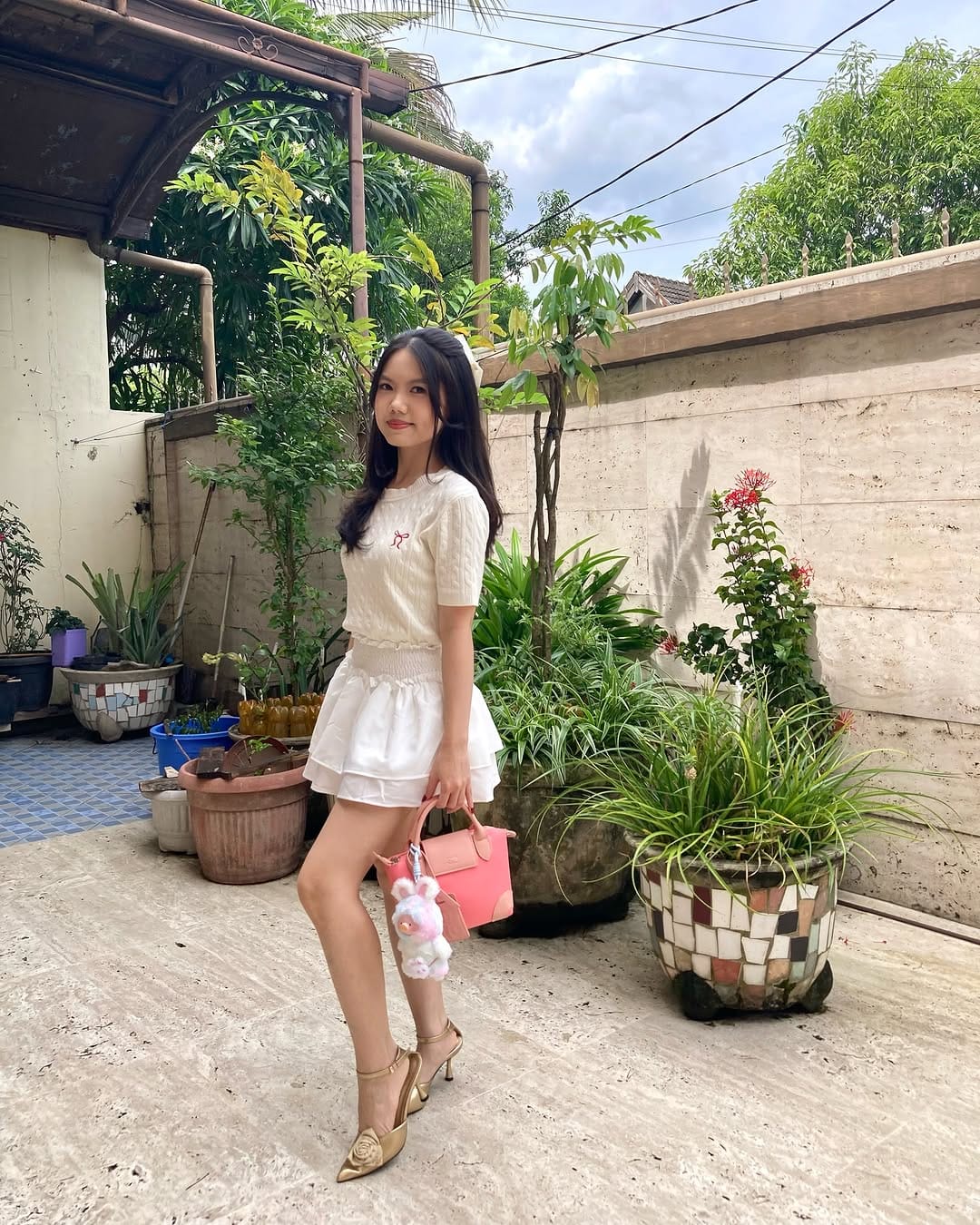 Post 6 by 𝓥.𝓐 🤍 on Instagram (carousel)