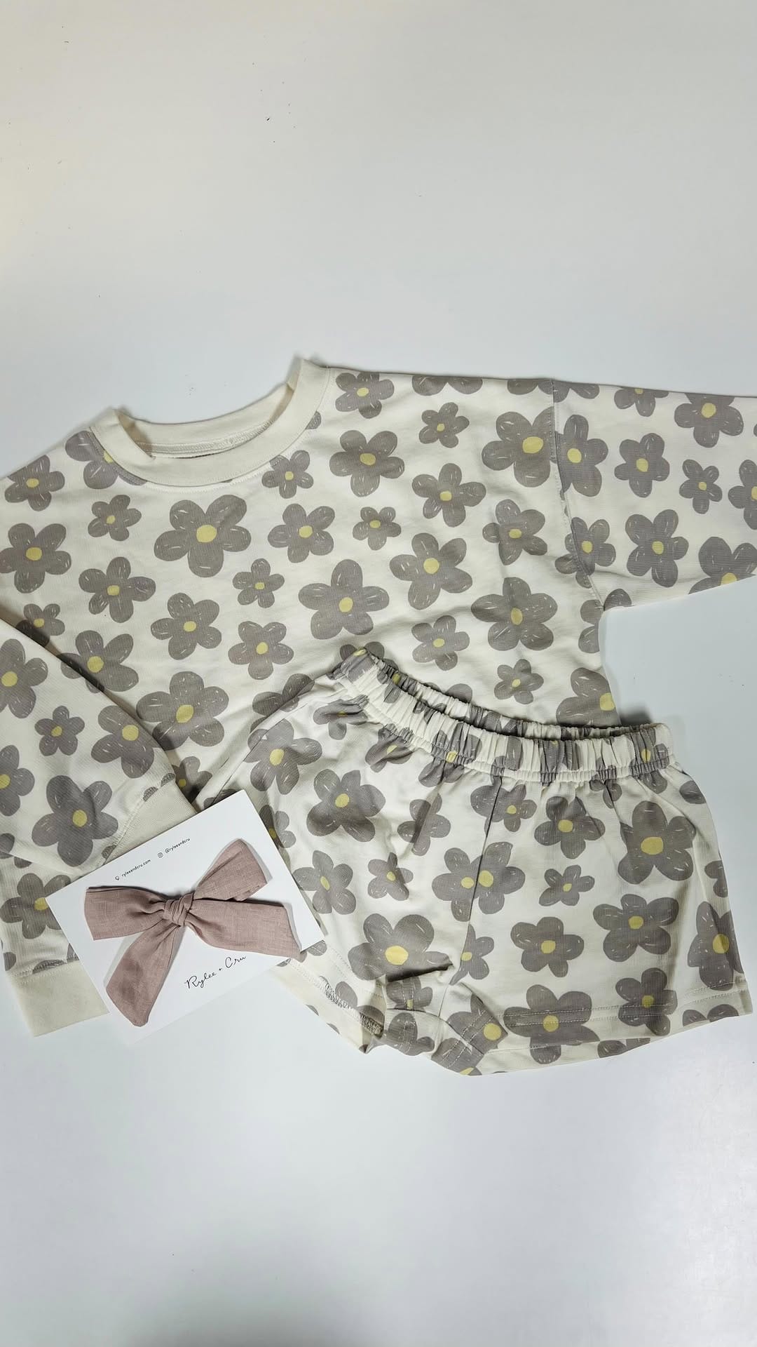 Post 9 by TiNY PEOPLE | Baby & kids shop on Instagram (video)