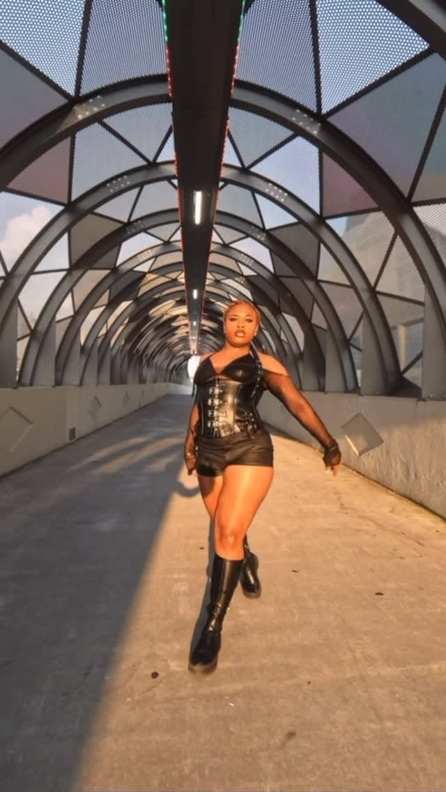 Post 9 by MissMartin on Instagram (video)