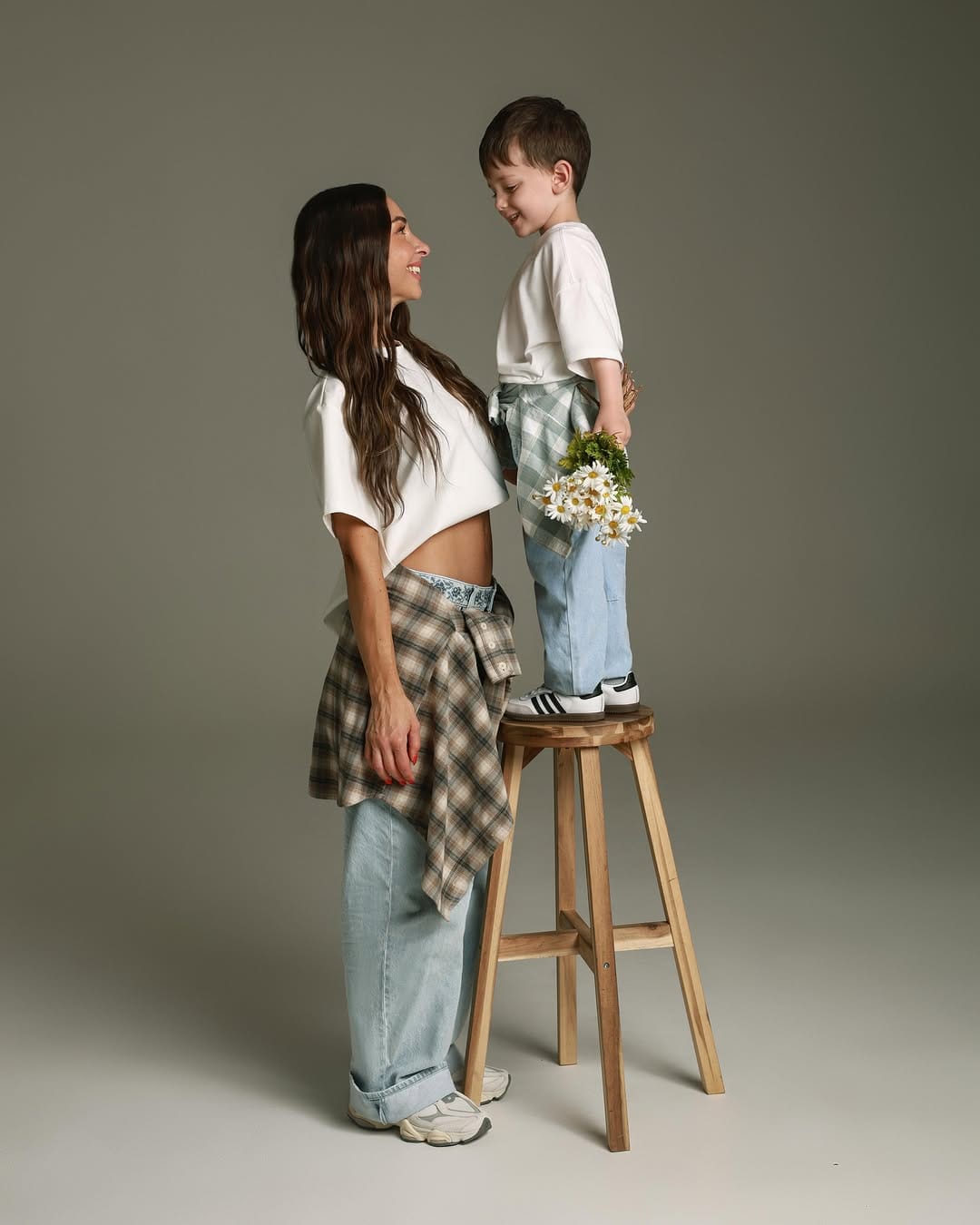 Post 4 by Sydney Maternity & Motherhood Photographer on Instagram (carousel)