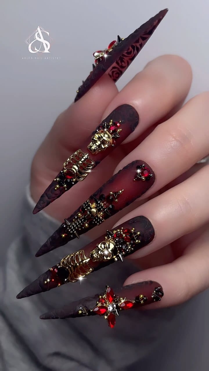 Post 10 by Ales Nail Artistry on Instagram (video)