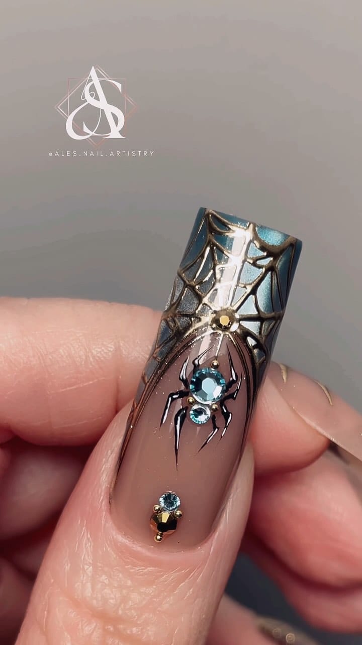 Post 9 by Ales Nail Artistry on Instagram (video)