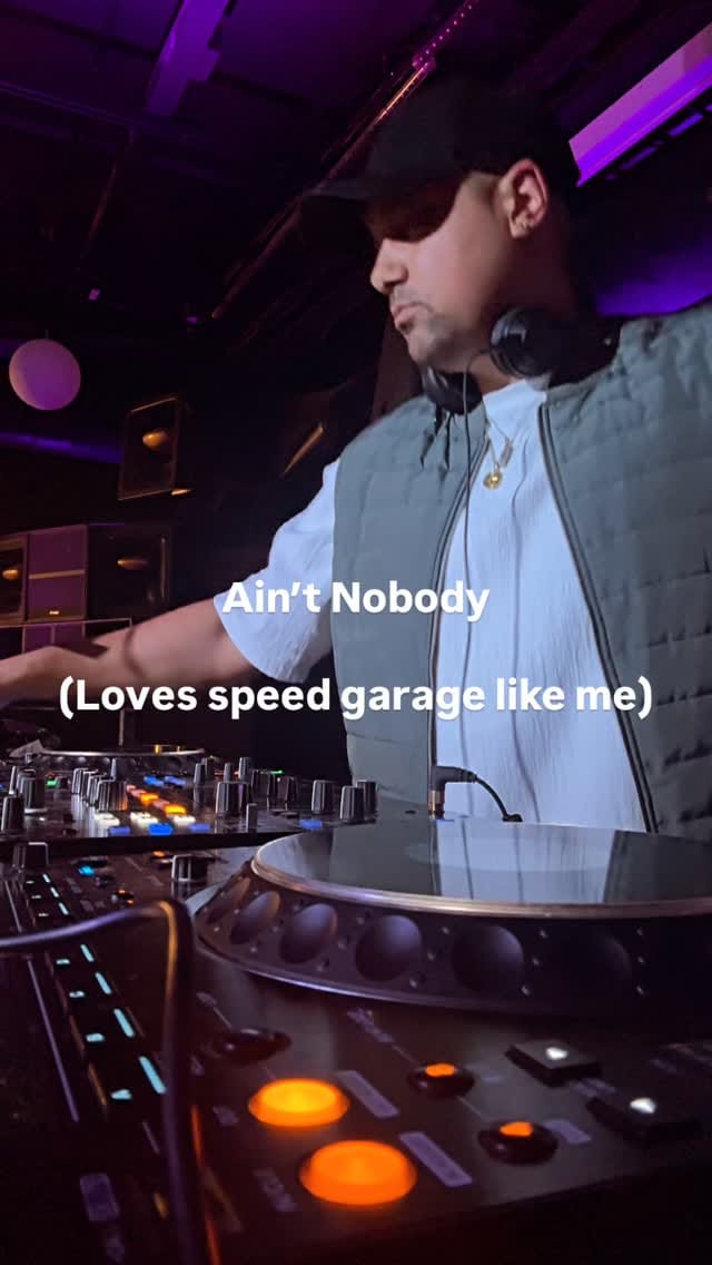 Post 3 by Deccy Jarrett on Instagram (video)