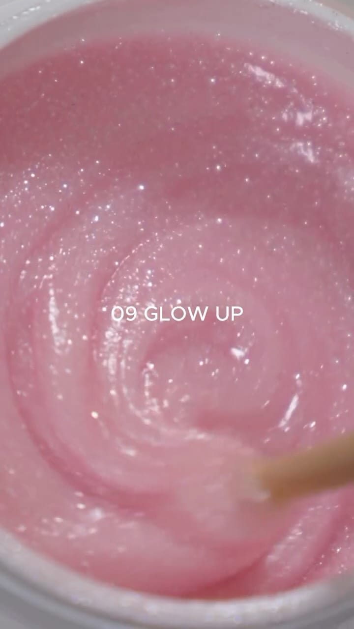 Post 8 by Victoria Vynn Slovenija on Instagram (video)