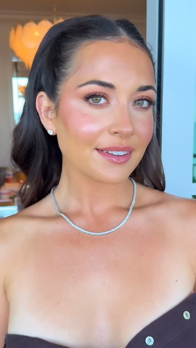Post 3 by BOSTON MAKEUP ARTIST | GARINEH ASHJIAN on Instagram (video)