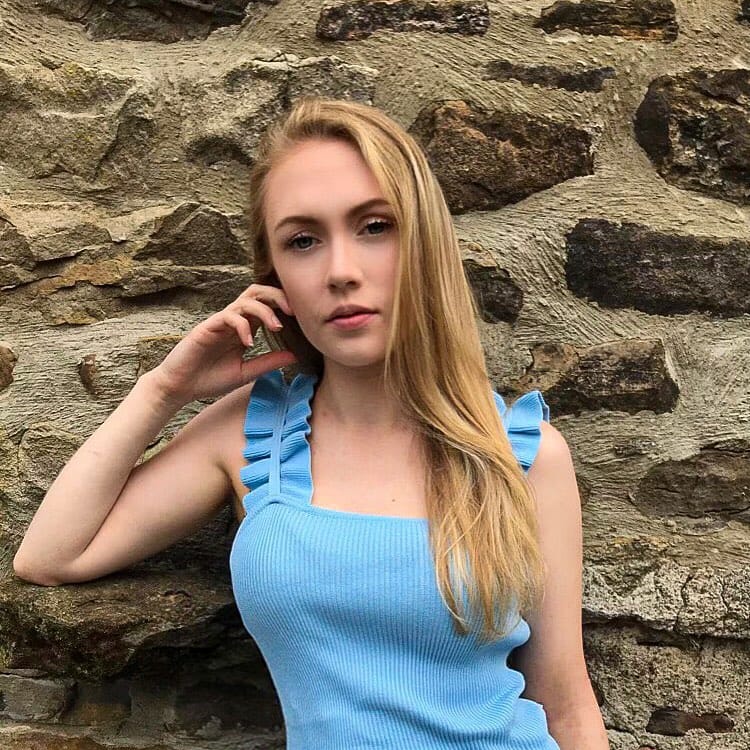 Post 5 by Annabel 👑 on Instagram (image)