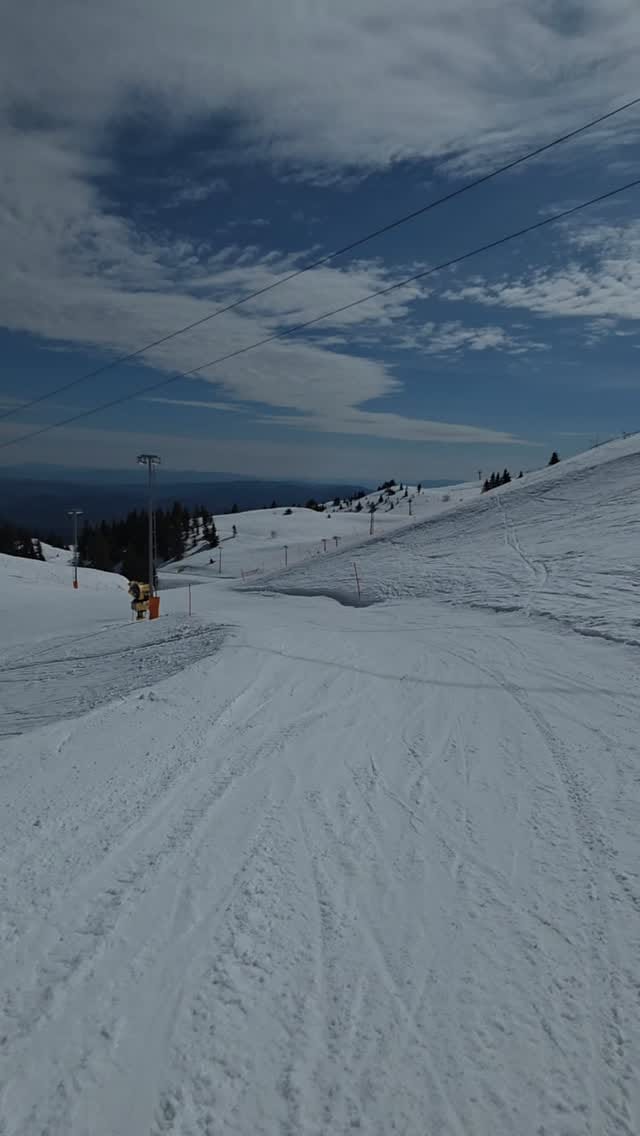 Post 3 by Ski škola "Peggy" - Jahorina on Instagram (video)