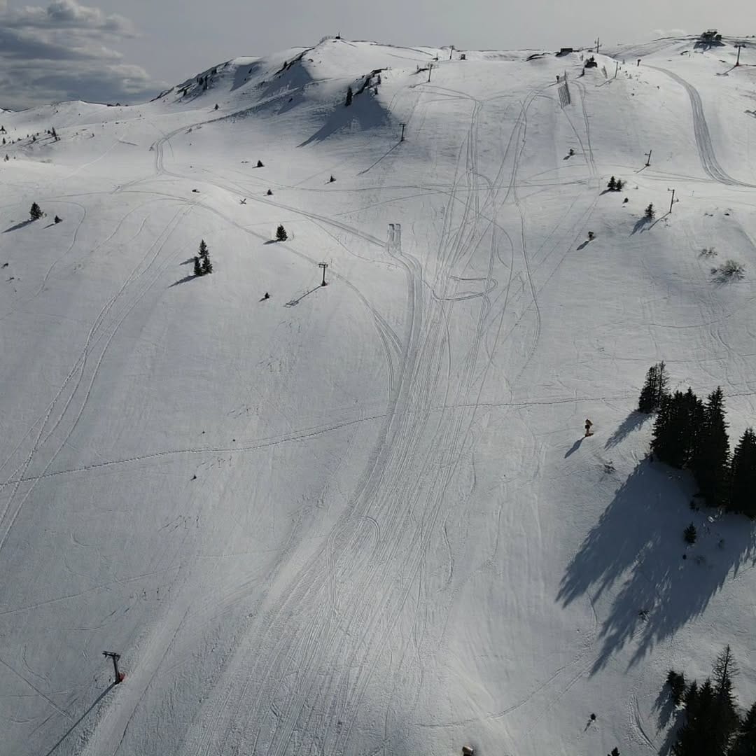 Post 1 by Ski škola "Peggy" - Jahorina on Instagram (carousel)