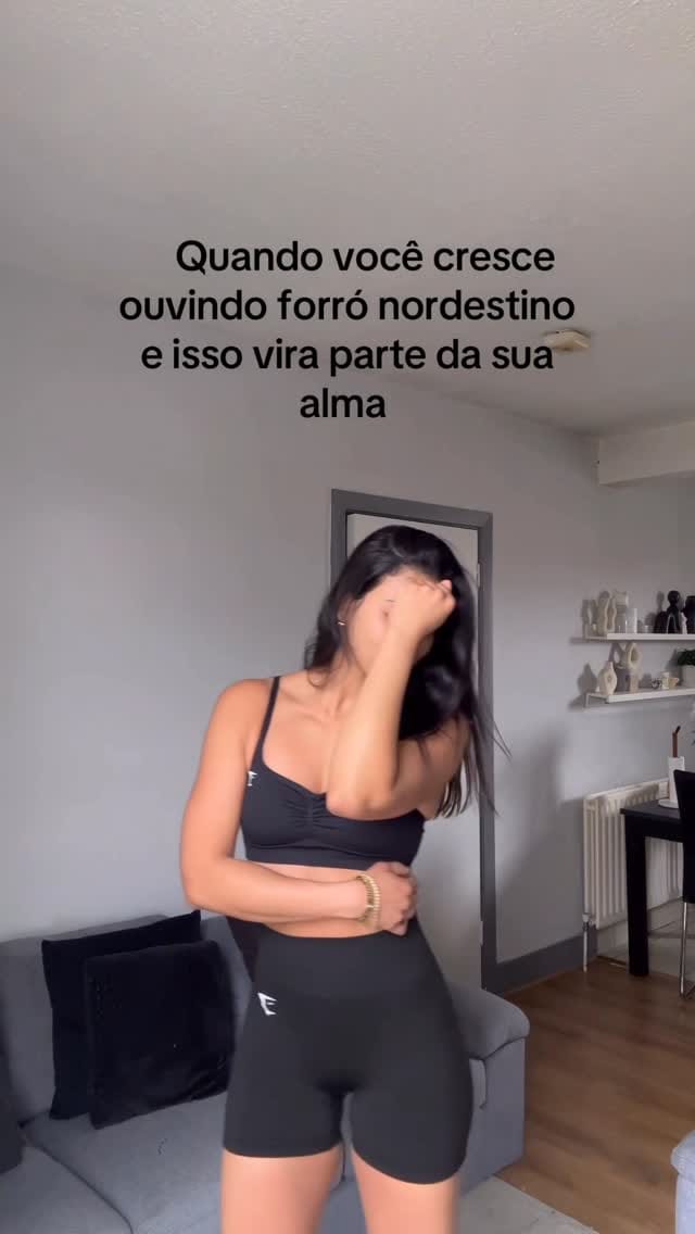 Post 10 by CAMILA M. CARVALHO on Instagram (video)