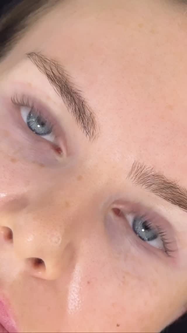 Post 6 by Lash & Brow Specialist Essex on Instagram (video)
