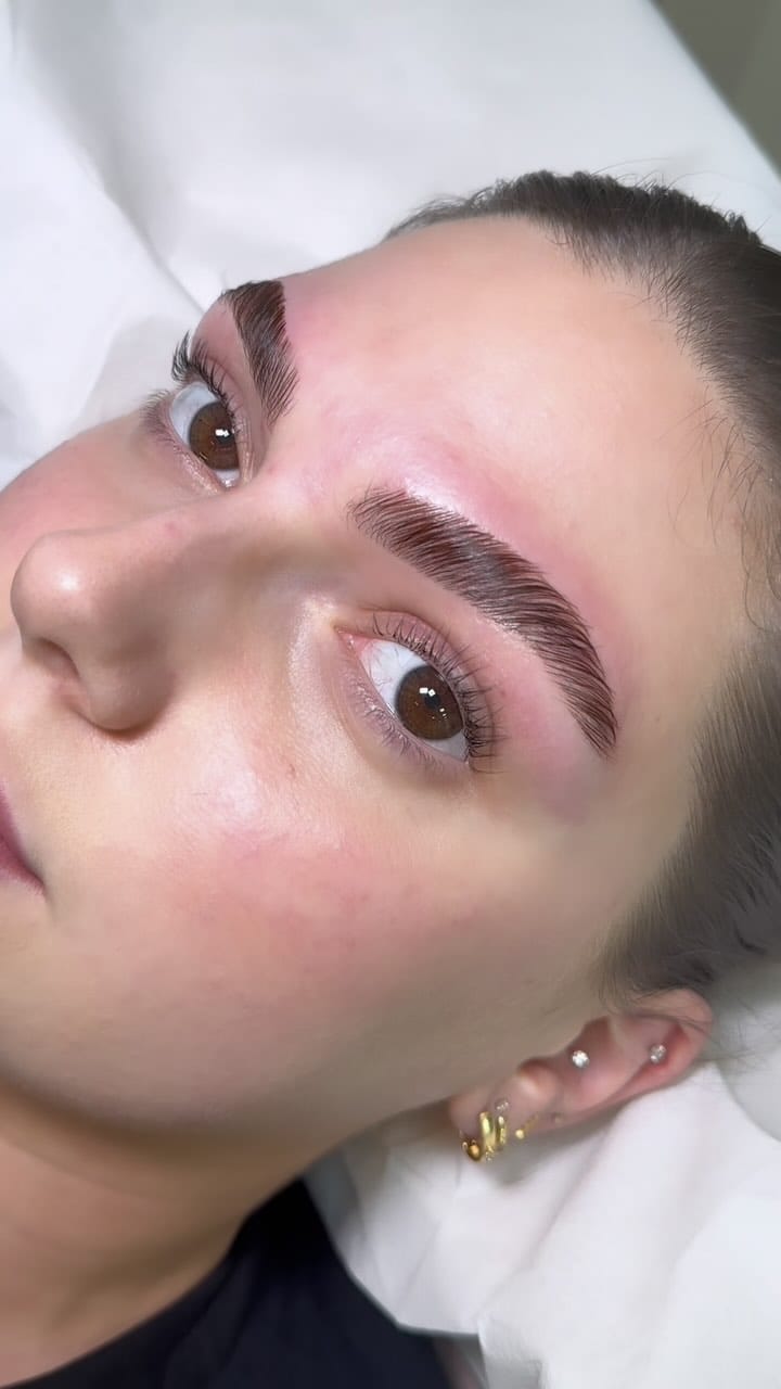 Post 10 by Lash & Brow Specialist Essex on Instagram (video)