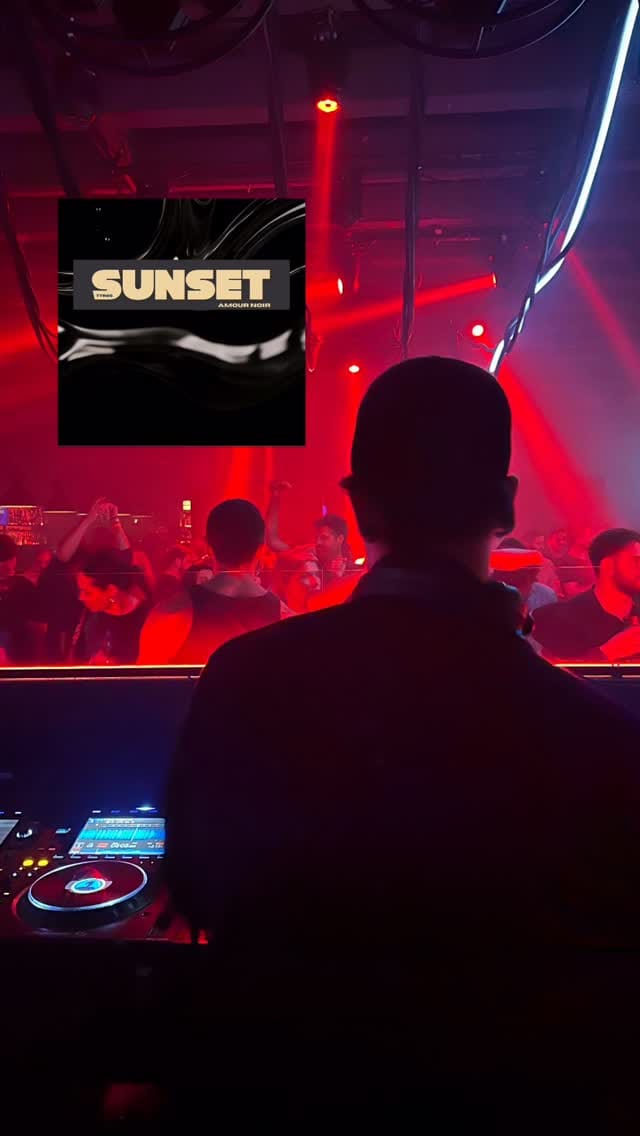 Post 2 by Amour Noir on Instagram (video)