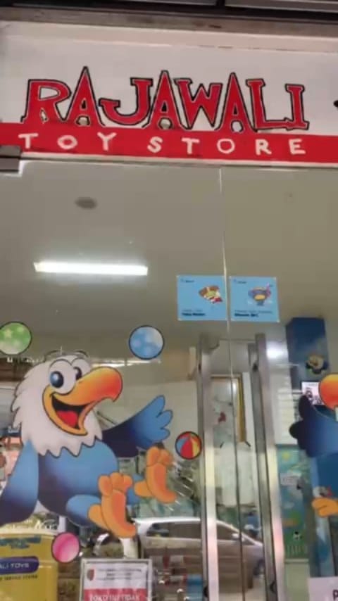 Post 10 by Rajawali Toys Gajahmada on Instagram (video)