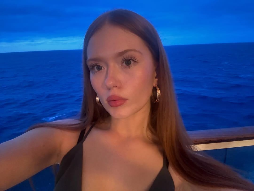 Post 4 by Layla Burns on Instagram (carousel)