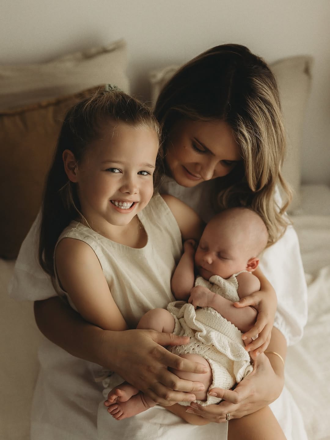 Post 6 by Gillian | Gold Coast & Brisbane Newborn Photographer on Instagram (image)