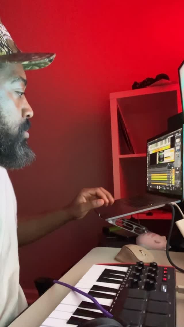 Post 7 by Slade Da Monsta on Instagram (video)