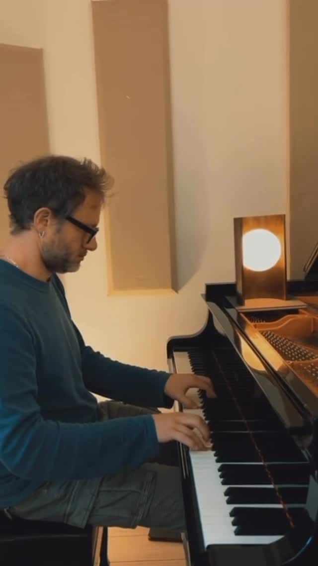 Post 2 by Federico Jusid on Instagram (video)