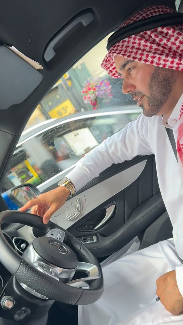 Post 8 by Shaffeq Sharhani on Instagram (video)
