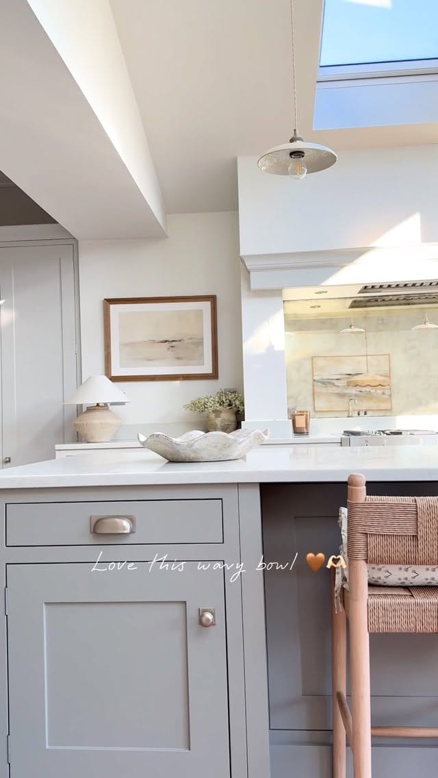 Post 5 by Nicola Hetherington on Instagram (video)