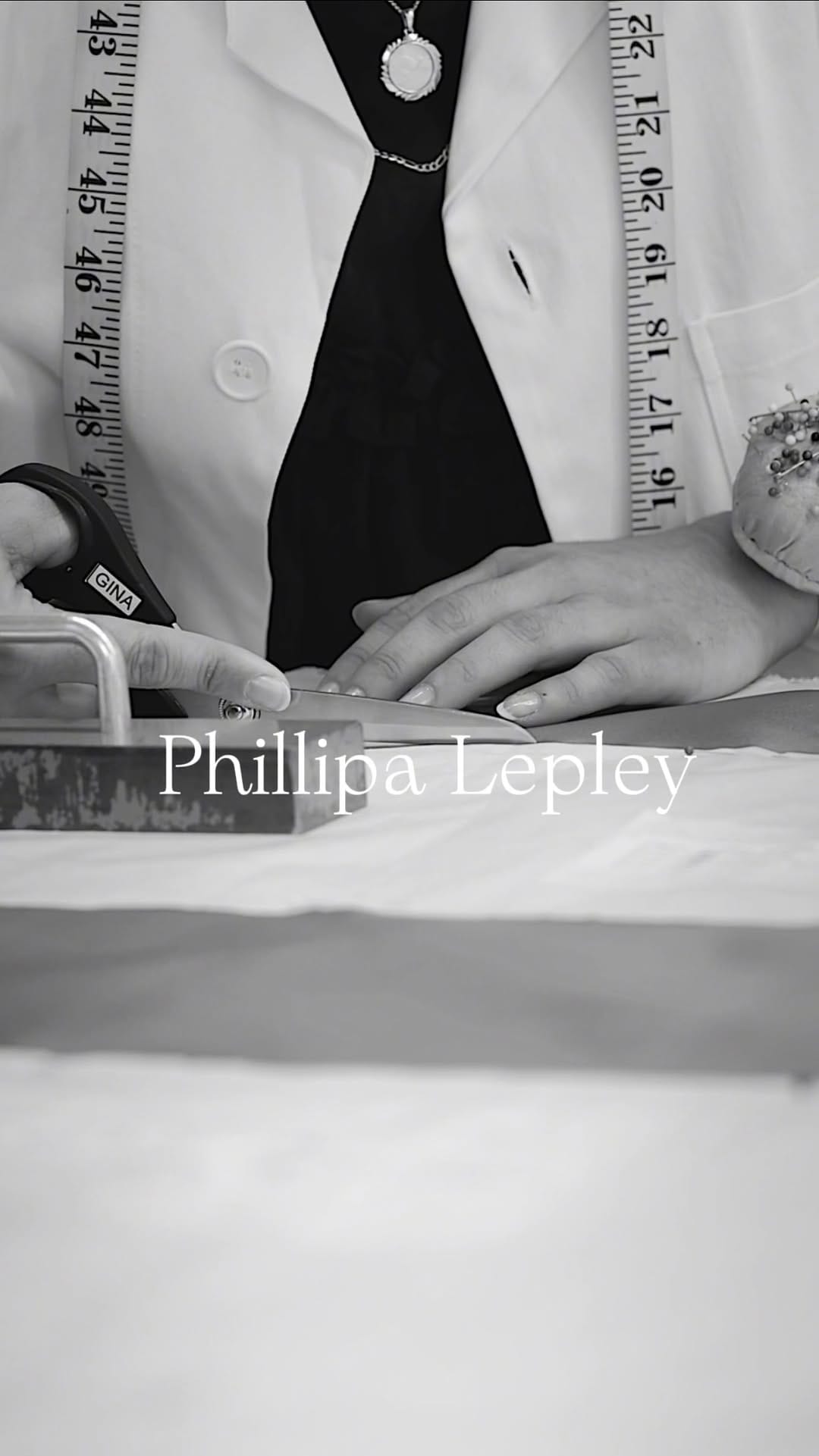 Post 7 by ZOE / LONDON PHOTOGRAPHER on Instagram (video)