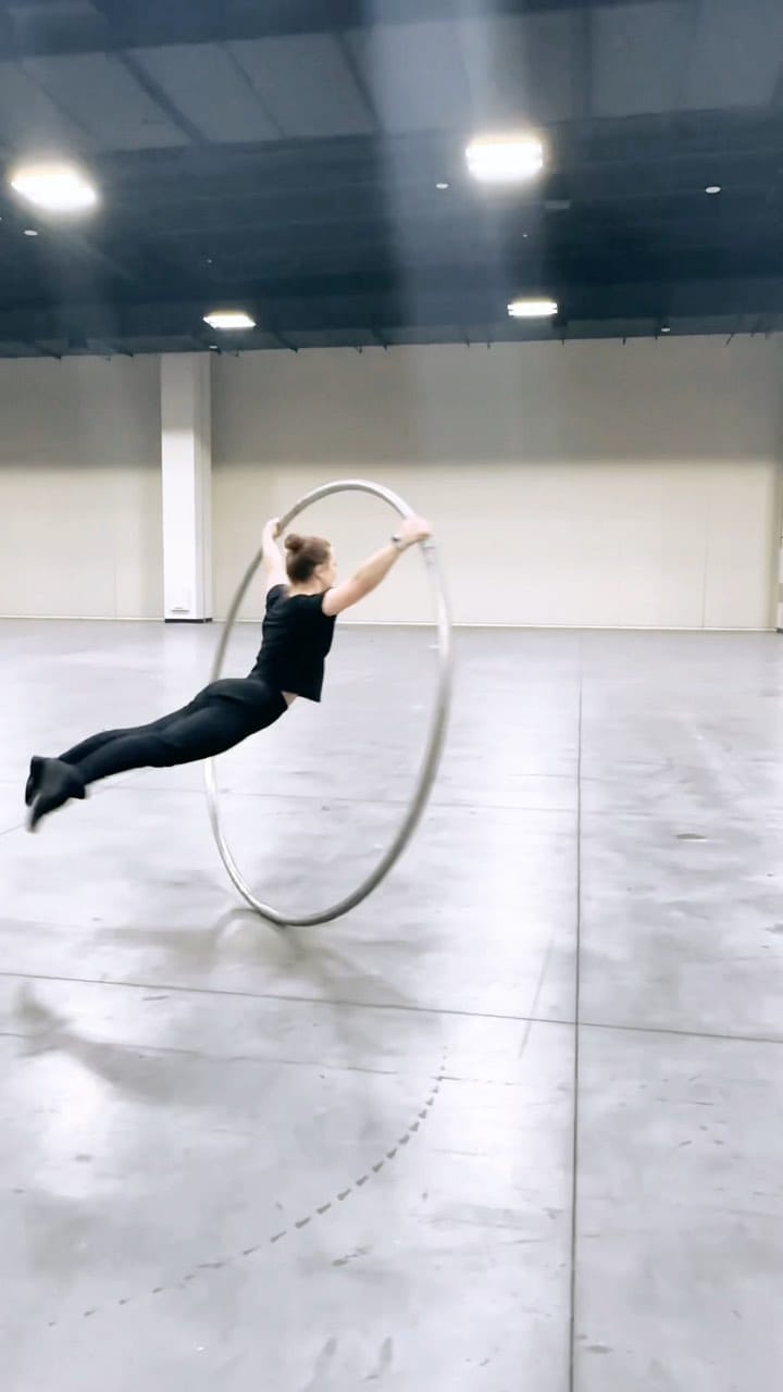 Post 8 by Julia Ruth | Acro•Cyr•Circus on Instagram (video)