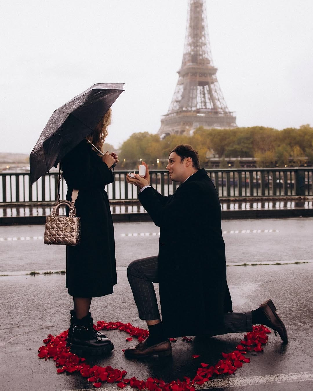 Post 10 by PHOTOGRAPHER IN PARIS 📸🥐 ФОТОГРАФ ПАРИЖ on Instagram (carousel)