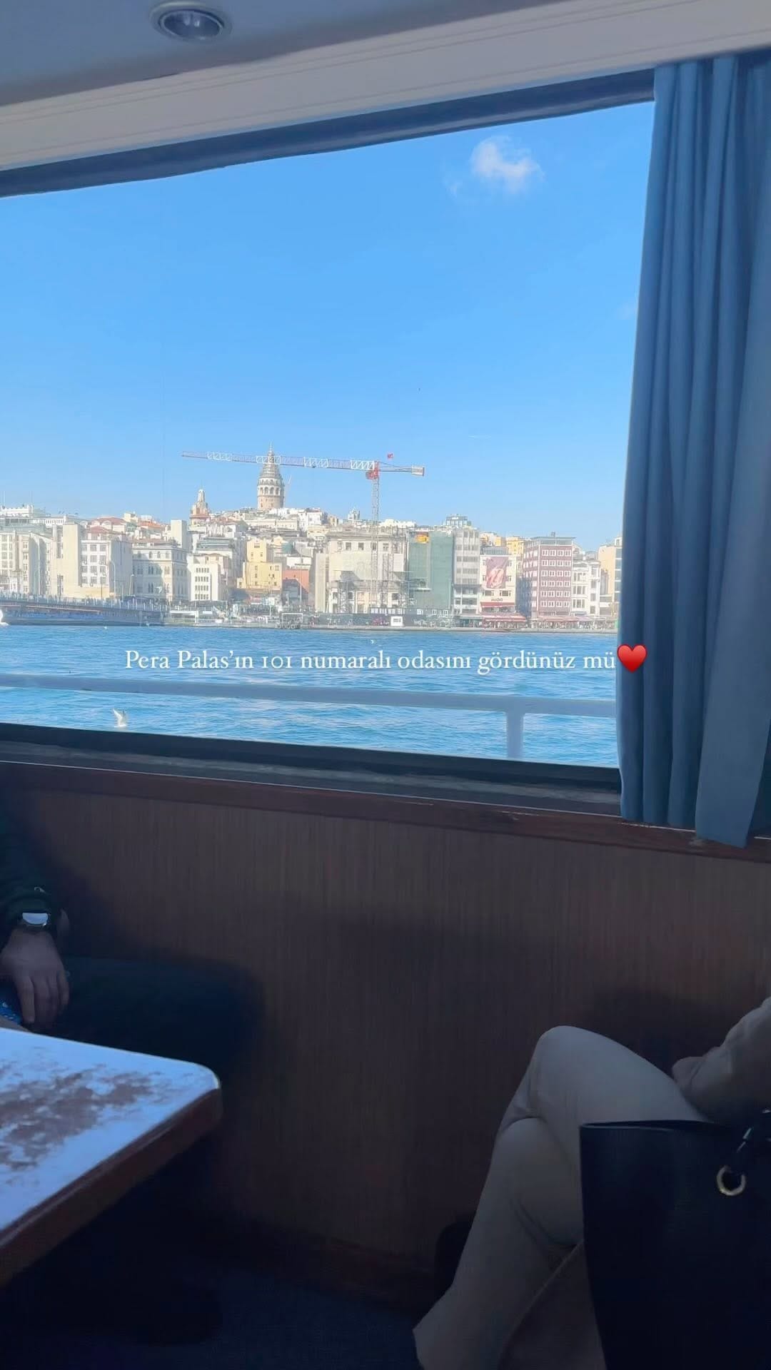 Post 3 by Hande on Instagram (video)