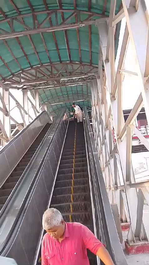 Post 10 by Shahnawaz Alam on Instagram (video)
