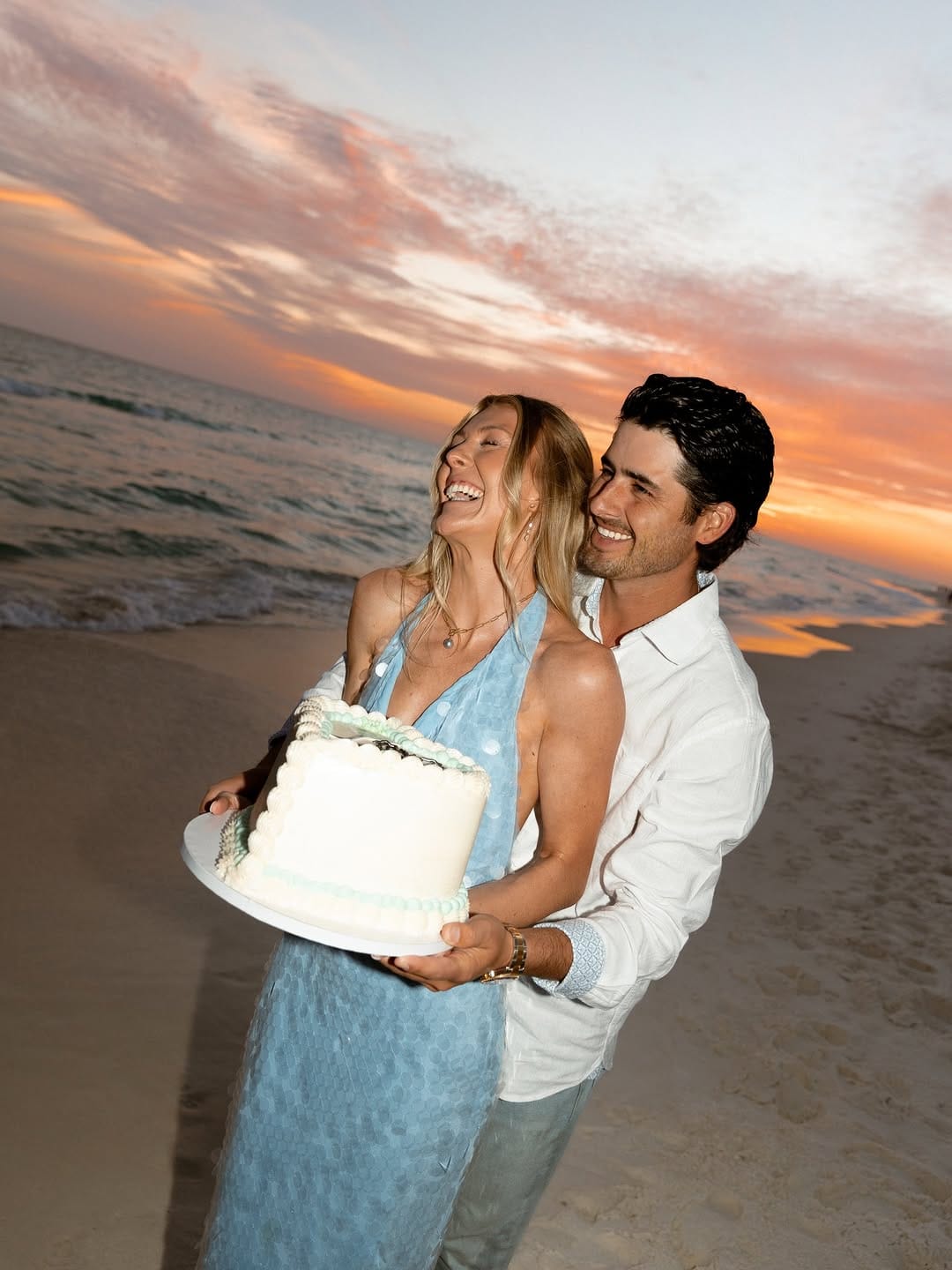 Post 1 by Han ✨ 30A Florida + Destination Wedding Photographer on Instagram (carousel)