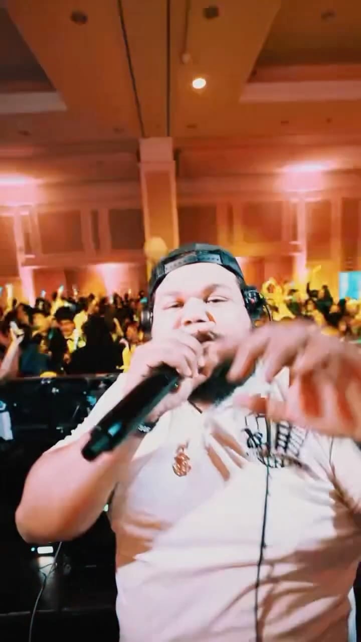 Post 2 by DJ JUICE on Instagram (video)