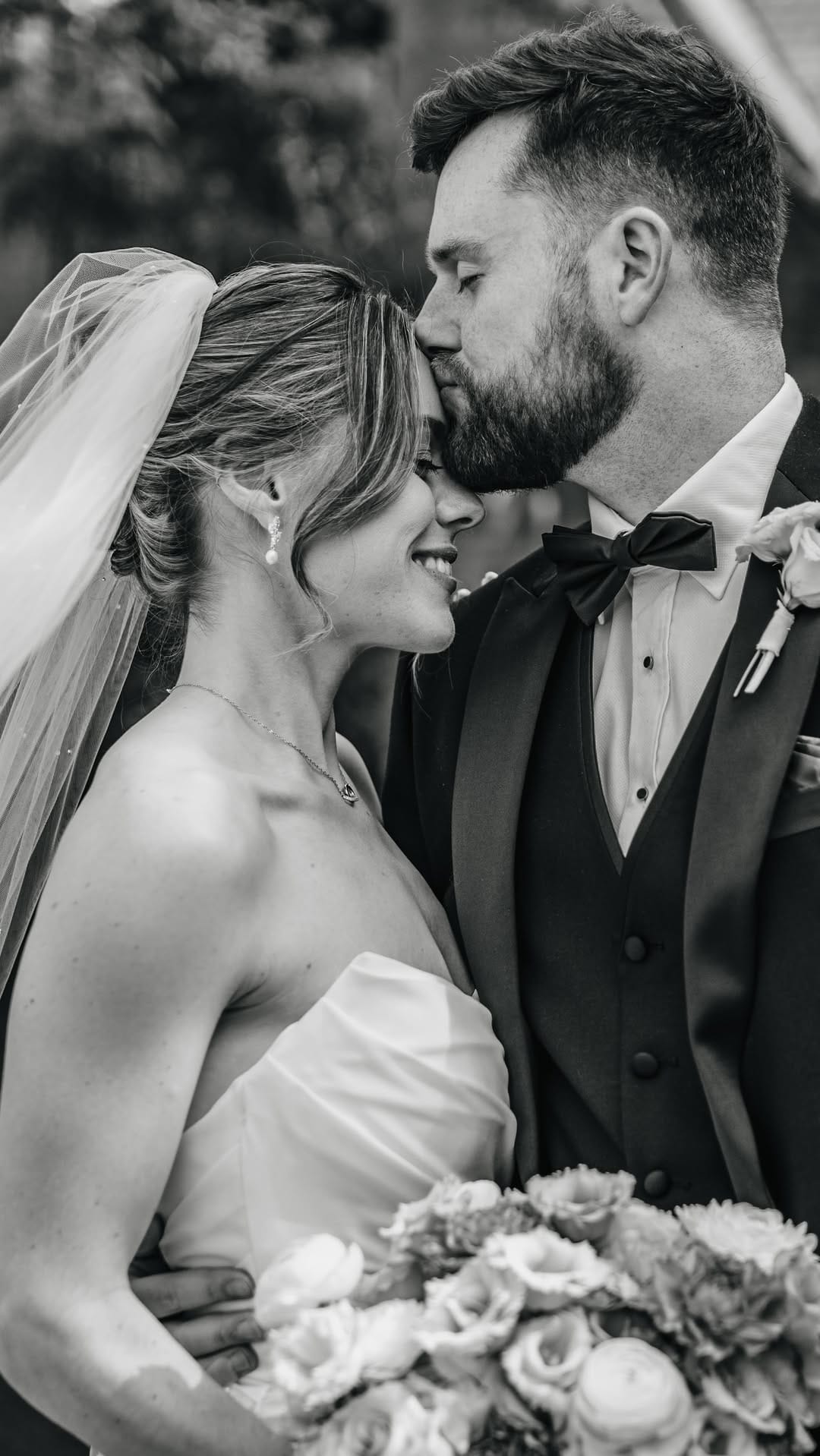 Post 9 by Agnieszka & Ryan | Wedding Photographers on Instagram (video)