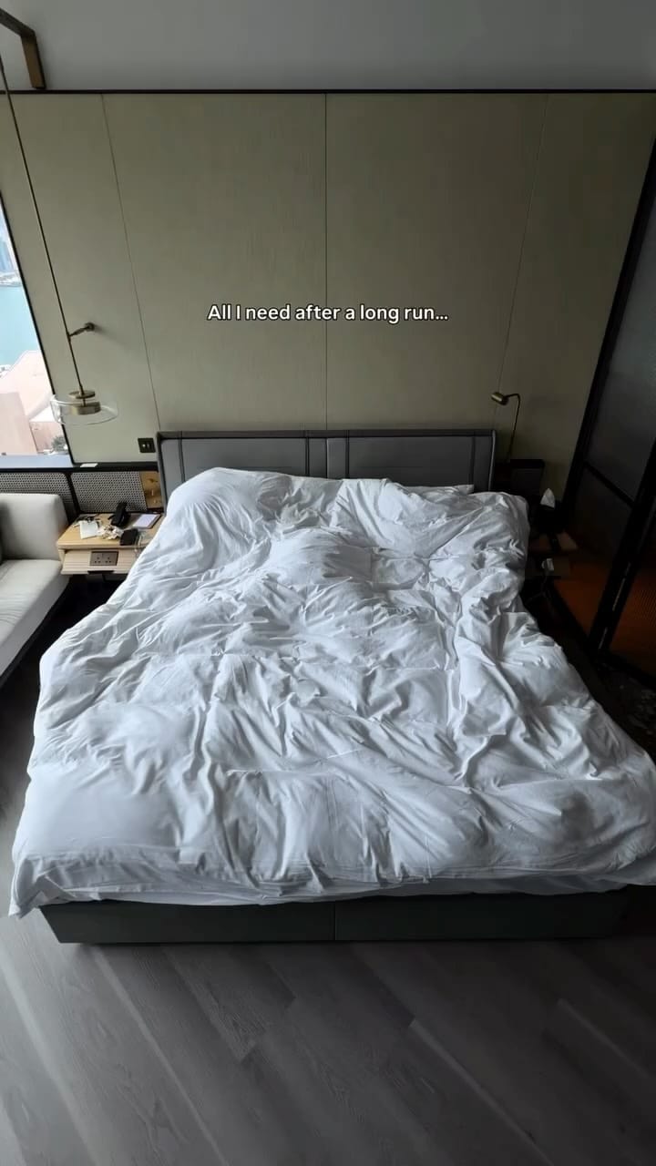 Post 2 by Minsoo on Instagram (video)