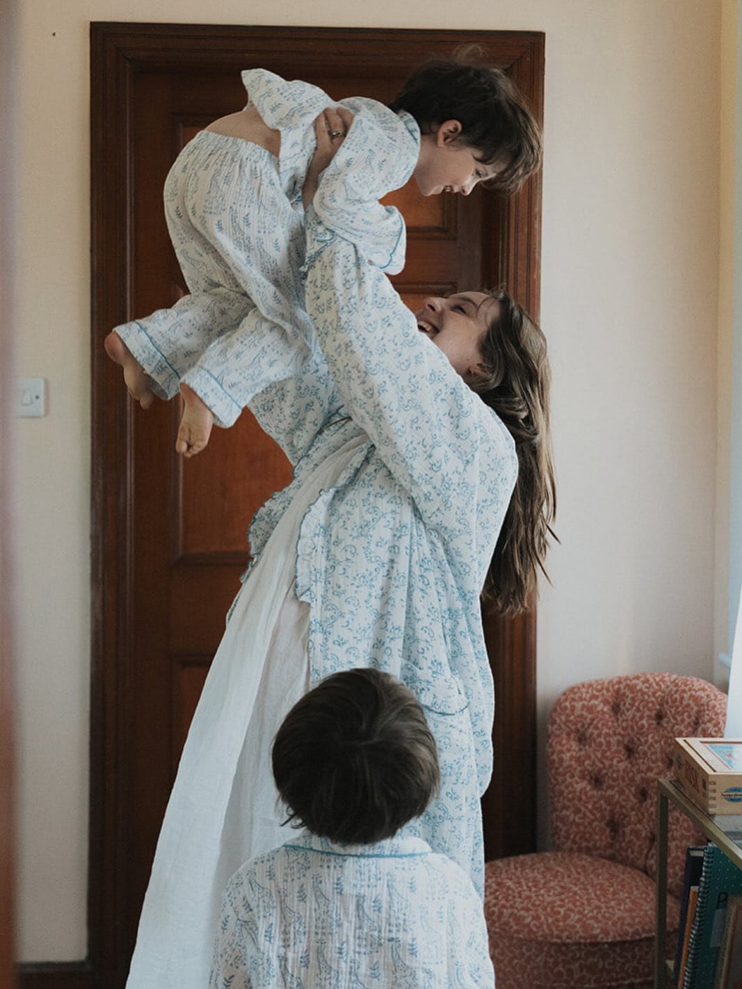 Post 5 by Tamar Hope | Scotland Elopement & Family Photographer on Instagram (carousel)