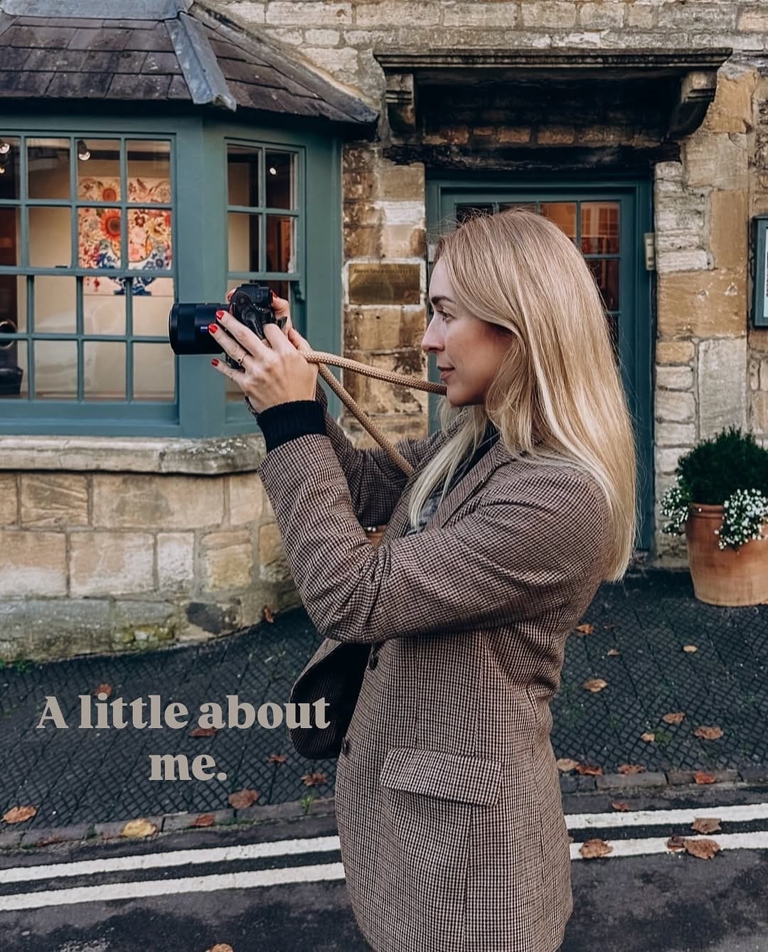 Post 8 by Dasha | Photographer & UGC Lifestyle | UK on Instagram (carousel)
