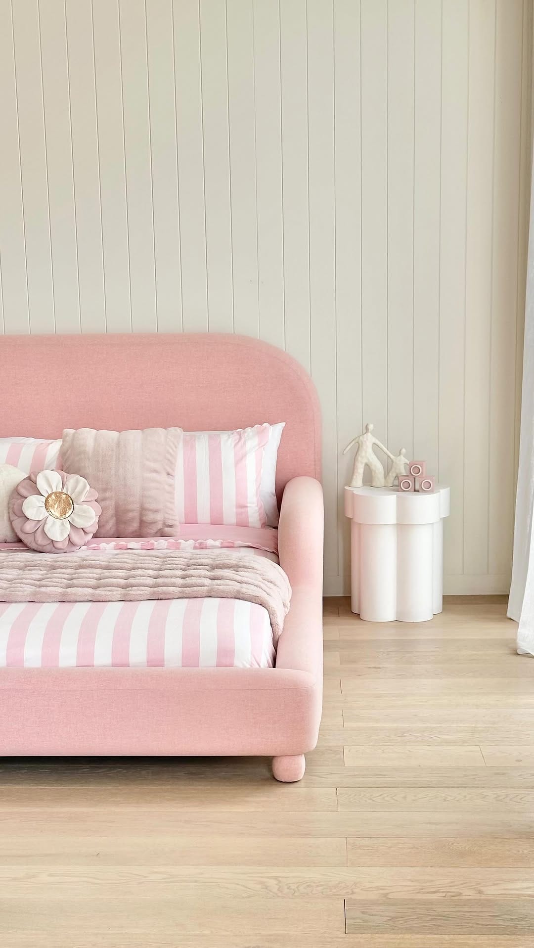 Post 8 by Kamari Furniture on Instagram (video)