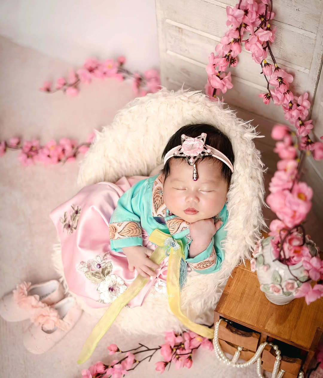 Post 7 by Bali Newborn Maternity Photo on Instagram (image)