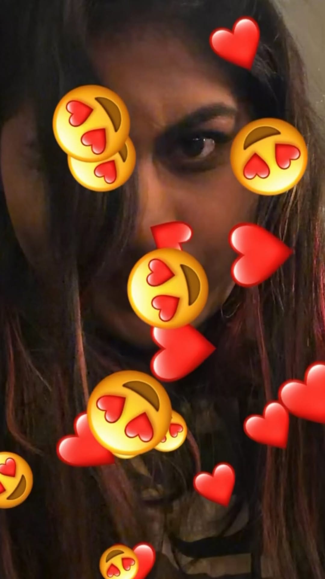 Post 3 by Ãyswárìá Àyshú on Instagram (video)
