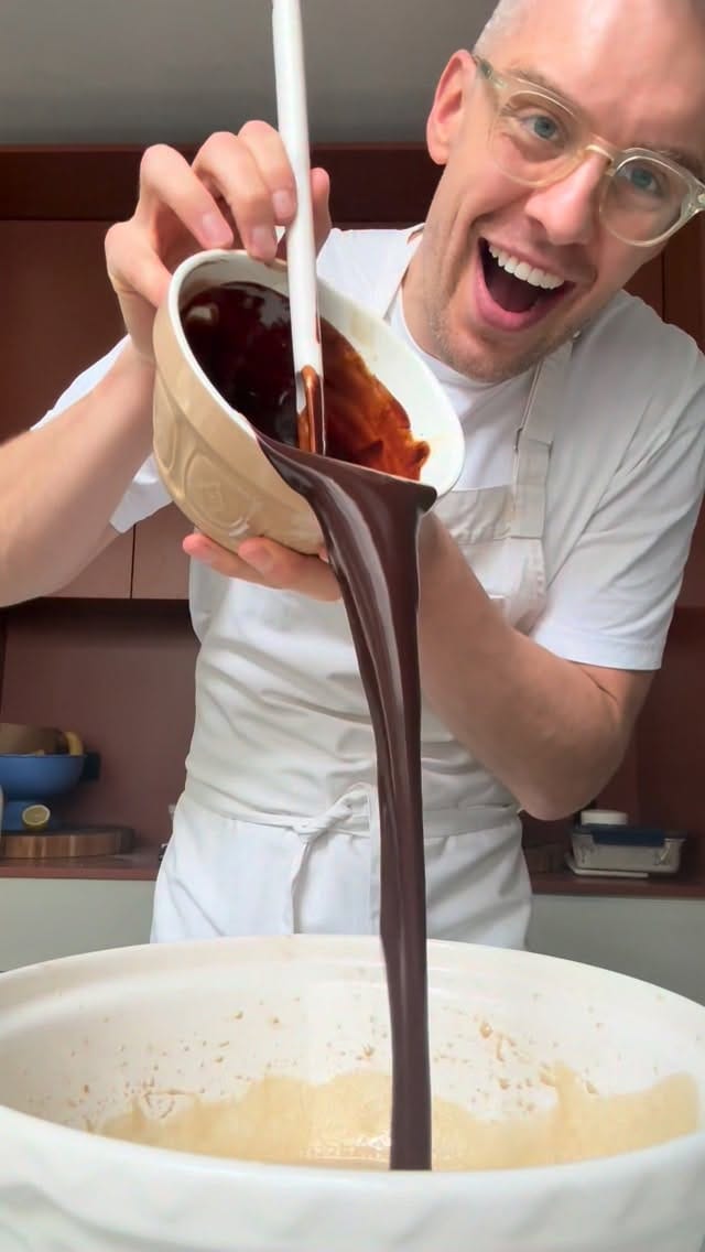 Post 4 by Elliot Styche on Instagram (video)