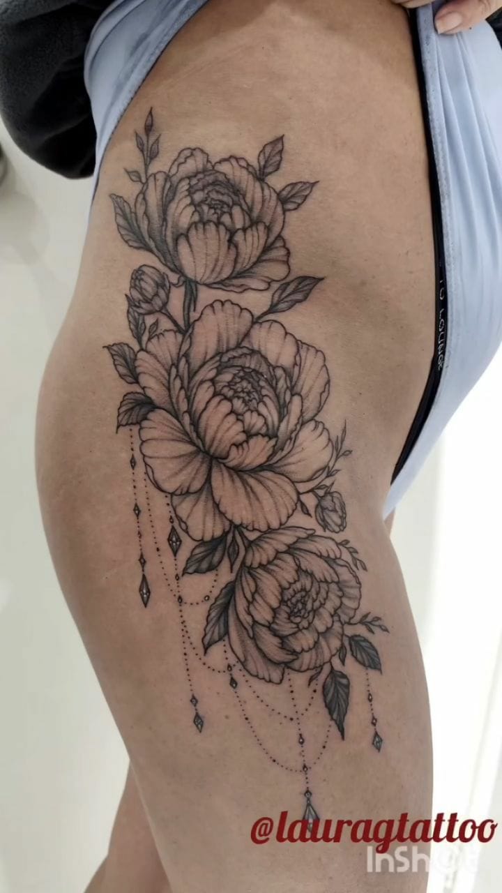 Post 1 by Laura G Tattoo on Instagram (video)