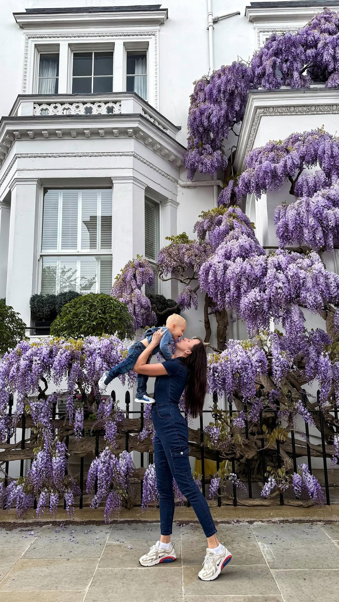 Post 7 by London Photographer on Instagram (video)